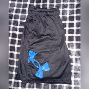 Boys Under Armour Shorts Size XL